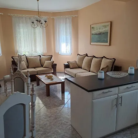 Myrsini' S House Tatil Evi *