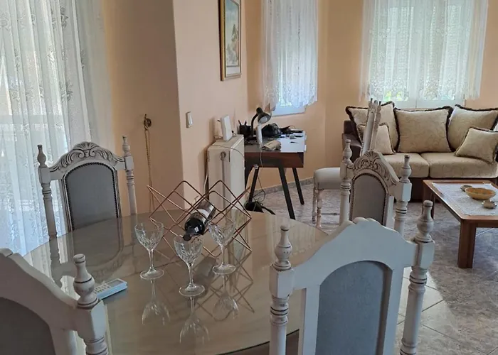Myrsini' S House Hébergement de vacances *